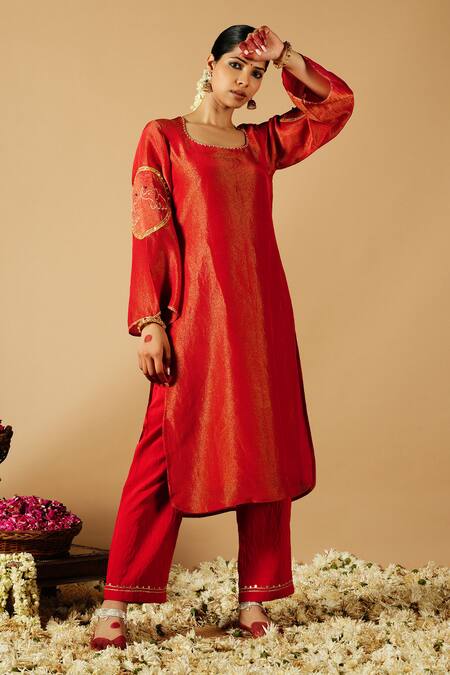 Buy_Tangerine By Asfa_Red Tissue Sequins, Patchwork, Embroidery Round Neck Straight Kurta With Pant _Online_at_Aza_Fashions