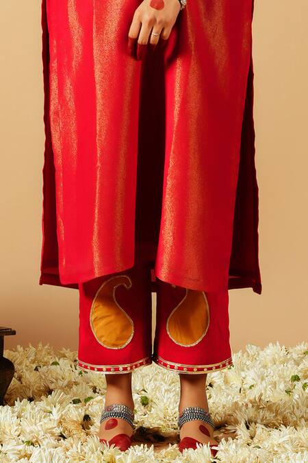Tangerine By Asfa_Red Tissue Sequins, Patchwork, Embroidery V-neck Paisley Kurta With Pant_Online_at_Aza_Fashions