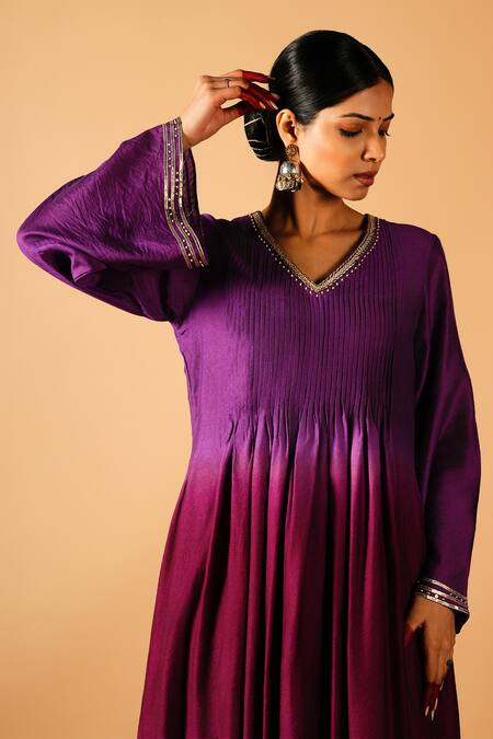 Shop Tangerine By Asfa Purple Chanderi Silk Gota Patti V-neck Ombre Gathered Kurta With Pant at Aza Fashions Shop_Tangerine By Asfa_Purple Chanderi Silk Gota Patti V-neck Ombre Gathered Kurta With Pant_at_Aza_Fashions