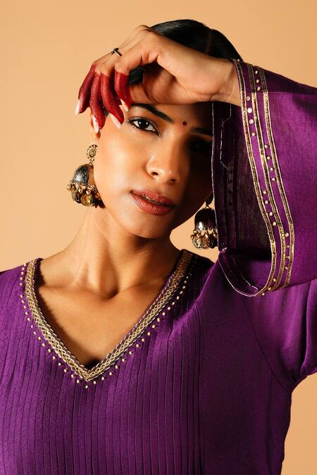 Buy Tangerine By Asfa Purple Chanderi Silk Gota Patti V-neck Ombre Gathered Kurta With Pant Online at Aza Fashions Buy_Tangerine By Asfa_Purple Chanderi Silk Gota Patti V-neck Ombre Gathered Kurta With Pant_Online_at_Aza_Fashions