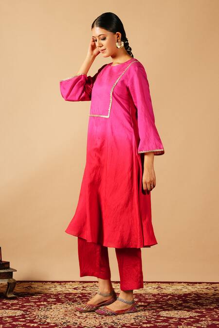 Shop Tangerine By Asfa Pink Chanderi Silk Embroidery Round Neck Ombre A-line Kurta With Pant at Aza Fashions Shop_Tangerine By Asfa_Pink Chanderi Silk Embroidery Round Neck Ombre A-line Kurta With Pant_at_Aza_Fashions