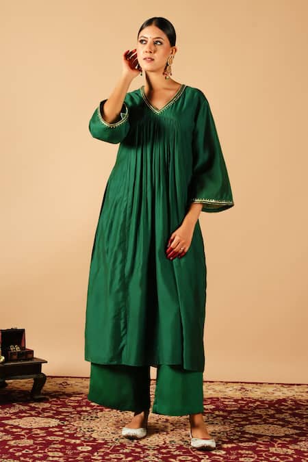 Shop Tangerine By Asfa Green Chanderi Silk Gota Patti V-neck A-line Gathered Kurta With Pant at Aza Fashions Shop_Tangerine By Asfa_Green Chanderi Silk Gota Patti V-neck A-line Gathered Kurta With Pant_at_Aza_Fashions