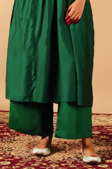 Tangerine By Asfa Green Chanderi Silk Gota Patti V-neck A-line Gathered Kurta With Pant Online at Aza Fashions Tangerine By Asfa_Green Chanderi Silk Gota Patti V-neck A-line Gathered Kurta With Pant_Online_at_Aza_Fashions