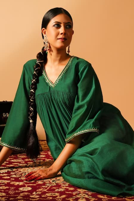 Tangerine By Asfa Green Chanderi Silk Gota Patti V-neck A-line Gathered Kurta With Pant at Aza Fashions Tangerine By Asfa_Green Chanderi Silk Gota Patti V-neck A-line Gathered Kurta With Pant_at_Aza_Fashions