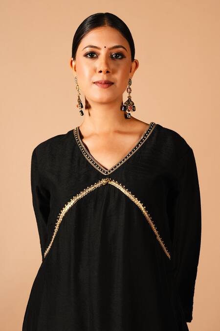 Shop_Tangerine By Asfa_Black Chanderi Silk Gota Patti V-neck Lacework Kurta With Pant_Online_at_Aza_Fashions