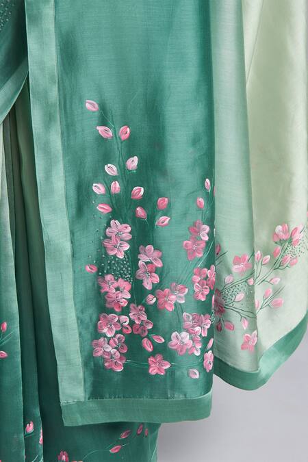Buy Akutee Green Chanderi, Silk Suman Hand Painted Ombre Saree With Unstitched Blouse Piece Online at Aza Fashions Buy_Akutee_Green Chanderi, Silk Suman Hand Painted Ombre Saree With Unstitched Blouse Piece_Online_at_Aza_Fashions