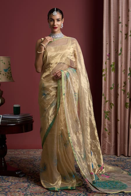 Akutee Vanashri Peacock Pattern Saree With Unstitched Blouse Piece 