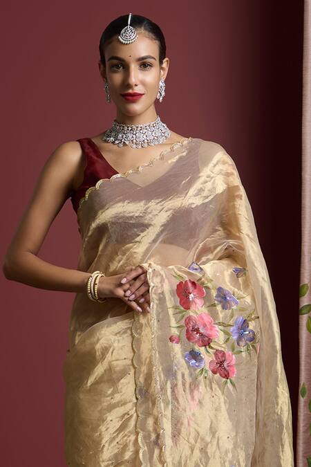 Akutee_Gold Vijayshree Floral Pattern Scallop Edged Saree With Unstitched Blouse Piece_Online_at_Aza_Fashions