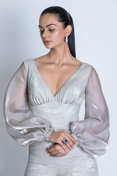 Buy Oru Pret Silver Shimmer Crepe Plunge V Neck Jumpsuit With Belt Online at Aza Fashions Buy_Oru Pret_Silver Shimmer Crepe Plunge V Neck Jumpsuit With Belt _Online_at_Aza_Fashions
