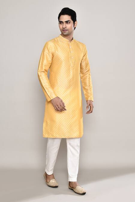 Buy_Arihant Rai Sinha_Yellow Embroidery Floral Butti Pattern Kurta