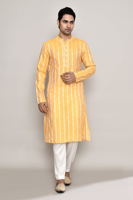 Buy_Arihant Rai Sinha_Yellow Chanderi Embroidery Floral Stripe Pattern Kurta 