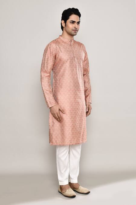 Arihant Rai Sinha_Peach Silk, Jacquard Abstract Butti Pattern Kurta _at_Aza_Fashions