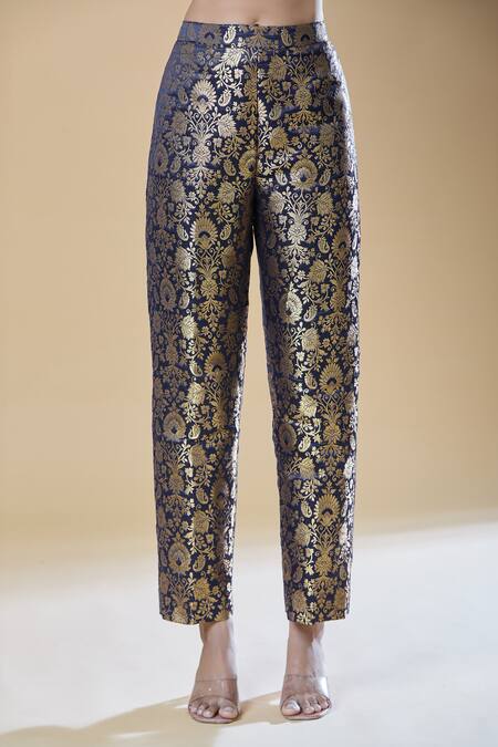 Samyukta Singhania_Blue Brocade Embroidery Square Neck Floral Long Blazer And Pant Set _Online_at_Aza_Fashions