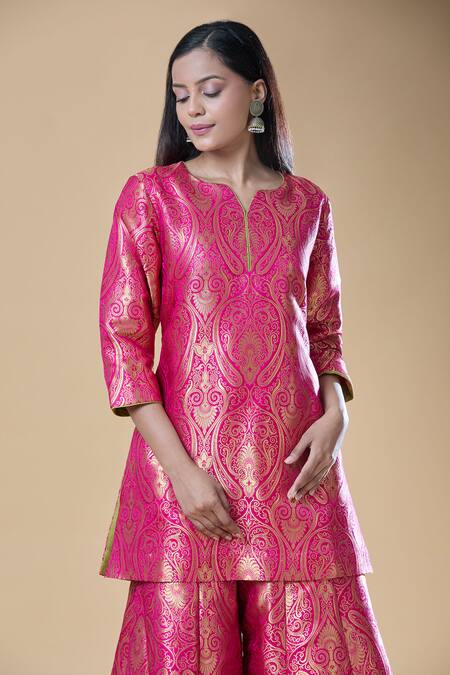 Samyukta Singhania_Pink Brocade Embroidery, Zari Split Paisley Woven Short Kurta With Kalidar Pant _at_Aza_Fashions