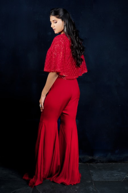 Aakansha Gupta Scalloped Cut Dana Embroidered Jacket Flared Pant Set 