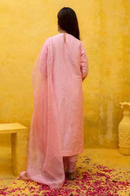 Shop Mithi Supari Pink Organza, Jersey Embroidery, Cut Work, Pushp Floral Cuwtork Kurta Pant Set at Aza Fashions Shop_Mithi Supari_Pink Organza, Jersey Embroidery, Cut Work, Pushp Floral Cuwtork Kurta Pant Set _at_Aza_Fashions