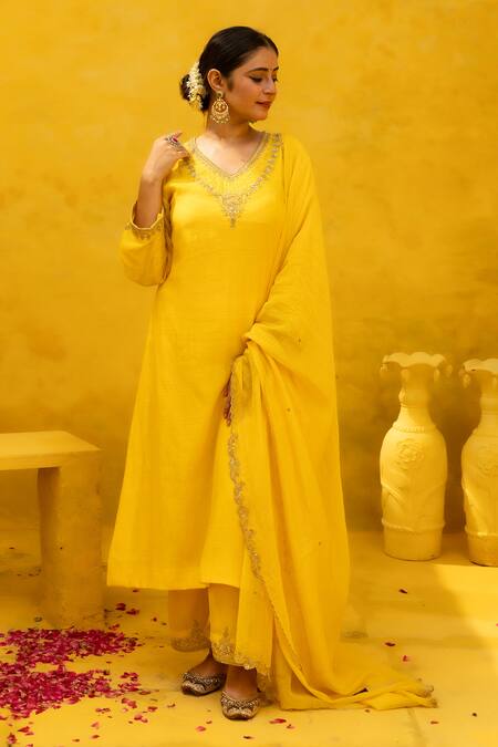 Mithi Supari Yellow Organza, Jersey, Cotton Zari, Cut Lalitha And Zardozi Kurta Pant Set at Aza Fashions Mithi Supari_Yellow Organza, Jersey, Cotton Zari, Cut Lalitha And Zardozi Kurta Pant Set _at_Aza_Fashions