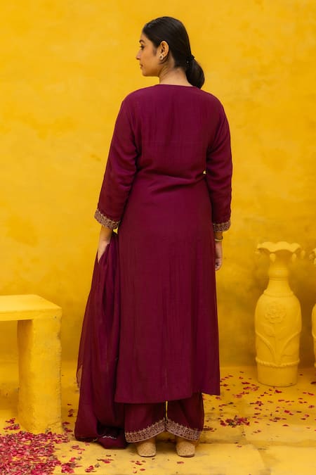 Shop Mithi Supari Wine Chanderi, Cotton Embroidery, Zari Round Neck Kunthi Kurta Set at Aza Fashions Shop_Mithi Supari_Wine Chanderi, Cotton Embroidery, Zari Round Neck Kunthi Kurta Set _at_Aza_Fashions