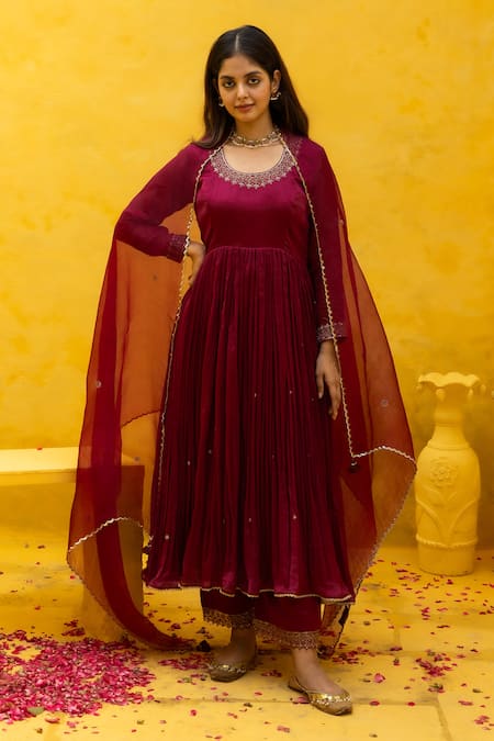 MITHI SUPARI Kadambari Embroidered Anarkali Set 