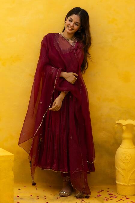 Shop Mithi Supari Wine Silk, Organza, Linen, Chanderi Embroidery, Cut Kadambari Anarkali Set Online at Aza Fashions Shop_Mithi Supari_Wine Silk, Organza, Linen, Chanderi Embroidery, Cut Kadambari Anarkali Set _Online_at_Aza_Fashions