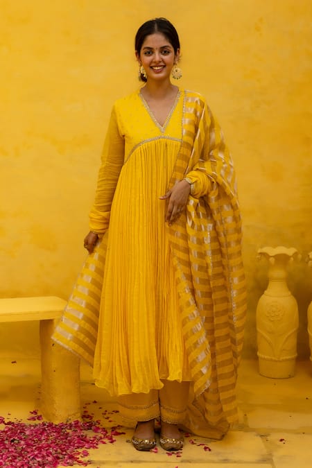 MITHI SUPARI Yellow Pure Silk Chnaderi Embroidered Thread V Neck Rajni Anarkali Set 