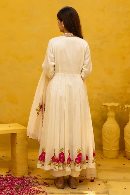 Shop Mithi Supari Ivory Silk, Chanderi, Muslin Embroidery, Applique Lata Kalidaar Kurta Set at Aza Fashions Shop_Mithi Supari_Ivory Silk, Chanderi, Muslin Embroidery, Applique Lata Kalidaar Kurta Set _at_Aza_Fashions