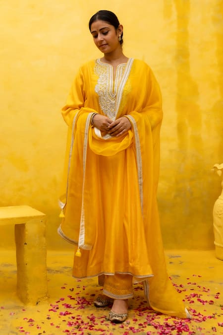 MITHI SUPARI Yellow Pure Silk Chanderi Embroidered Zardozi Notched Tilla Kurta Set 