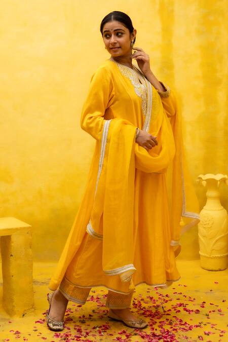 Buy Mithi Supari Yellow , , Chanderi, Embroidery, Zari Tilla Kurta Set Online at Aza Fashions Buy_Mithi Supari_Yellow , , Chanderi, Embroidery, Zari Tilla Kurta Set _Online_at_Aza_Fashions