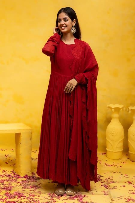 Mithi Supari Red Chanderi, Cotton, Linen Embroidery Ghmoor Resham Thread Anarkali Pant Set Online at Aza Fashions Mithi Supari_Red Chanderi, Cotton, Linen Embroidery Ghmoor Resham Thread Anarkali Pant Set _Online_at_Aza_Fashions
