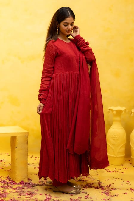 Mithi Supari Red Chanderi, Cotton, Linen Embroidery Ghmoor Resham Thread Anarkali Pant Set at Aza Fashions Mithi Supari_Red Chanderi, Cotton, Linen Embroidery Ghmoor Resham Thread Anarkali Pant Set _at_Aza_Fashions