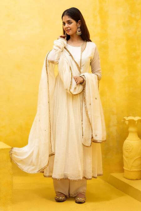Mithi Supari Ivory Chanderi, Cotton, Linen Embroidery, Zari Gayatri Zardozi Angrakha Set Online at Aza Fashions Mithi Supari_Ivory Chanderi, Cotton, Linen Embroidery, Zari Gayatri Zardozi Angrakha Set _Online_at_Aza_Fashions