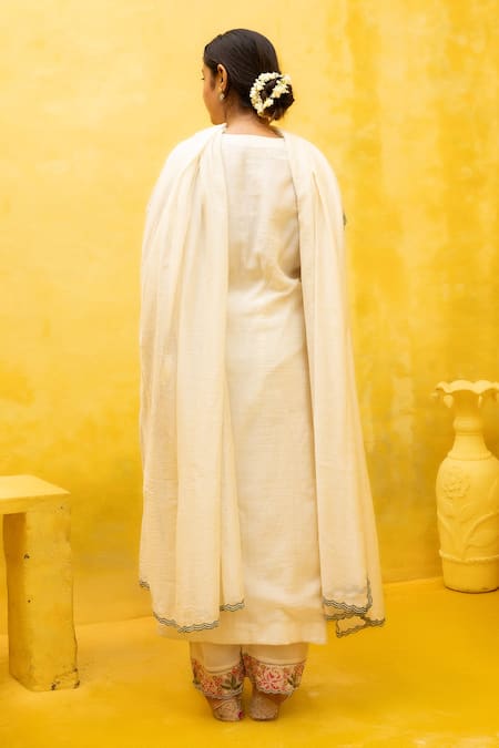 Mithi Supari Kyari Beads Embroidered Kurta Pant Set 