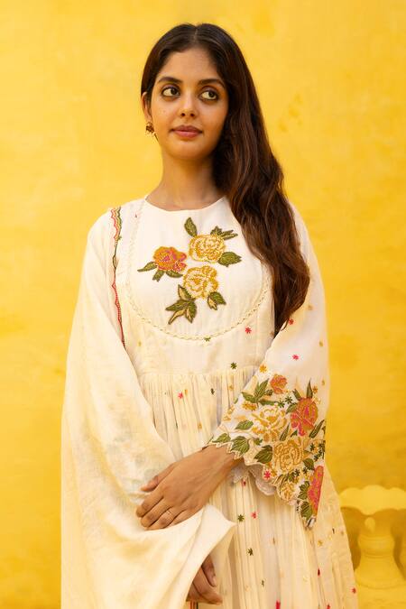 Shop Mithi Supari Ivory Chanderi, Cotton, Muslin Embroidery, Beads Round Mohi Floral Anarkali Set Shop_Mithi Supari_Ivory Chanderi, Cotton, Muslin Embroidery, Beads Round Mohi Floral Anarkali Set