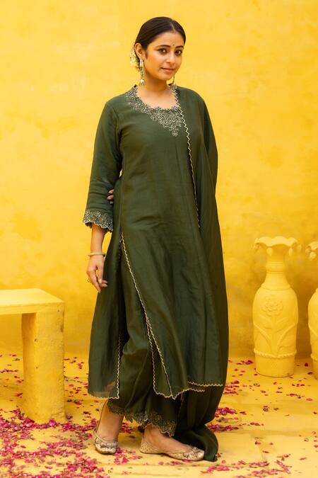 Buy Mithi Supari Green Chanderi, Cotton Embroidery Round Neck Charu Kurta Pant Set Buy_Mithi Supari_Green Chanderi, Cotton Embroidery Round Neck Charu Kurta Pant Set