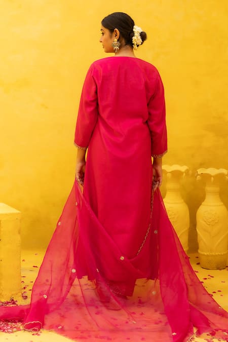 Shop Mithi Supari Pink Chanderi, Cotton Embroidery, Sequins, Zari Ragini Floral Kurta Pant Set at Aza Fashions Shop_Mithi Supari_Pink Chanderi, Cotton Embroidery, Sequins, Zari Ragini Floral Kurta Pant Set _at_Aza_Fashions