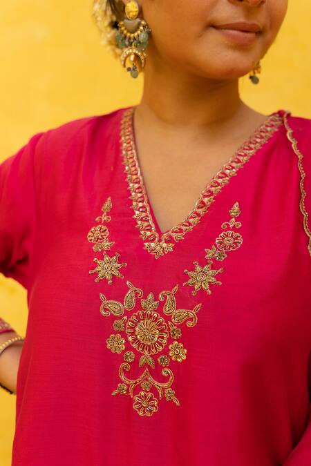 Buy Mithi Supari Pink Chanderi, Cotton Embroidery, Sequins, Zari Ragini Floral Kurta Pant Set Online at Aza Fashions Buy_Mithi Supari_Pink Chanderi, Cotton Embroidery, Sequins, Zari Ragini Floral Kurta Pant Set _Online_at_Aza_Fashions
