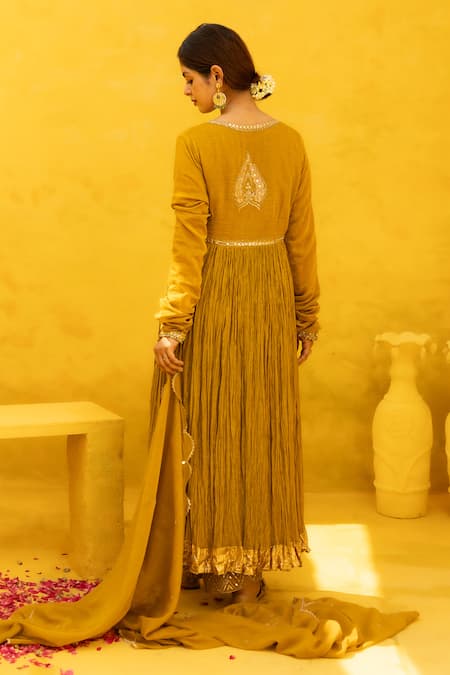 Shop Mithi Supari Yellow Chanderi, Cotton Embroidery, Zari V-neck Kusha Zardosi Anarkali Set at Aza Fashions Shop_Mithi Supari_Yellow Chanderi, Cotton Embroidery, Zari V-neck Kusha Zardosi Anarkali Set _at_Aza_Fashions