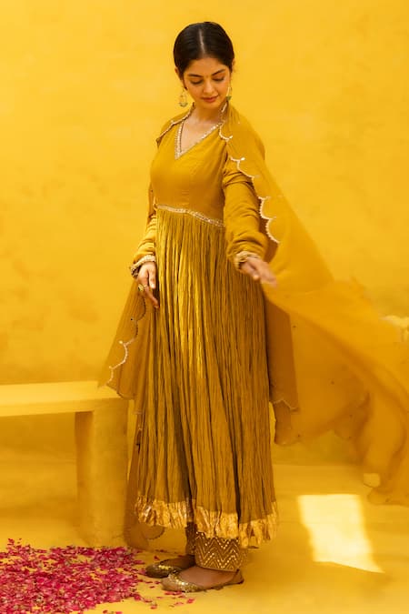 Buy Mithi Supari Yellow Chanderi, Cotton Embroidery, Zari V-neck Kusha Zardosi Anarkali Set Buy_Mithi Supari_Yellow Chanderi, Cotton Embroidery, Zari V-neck Kusha Zardosi Anarkali Set