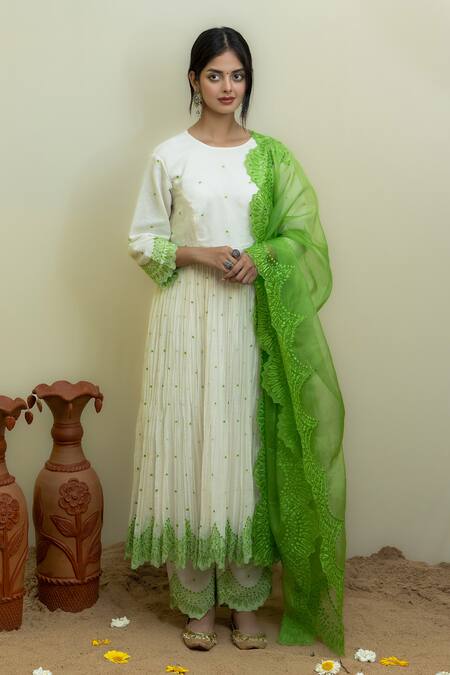 Buy_Mithi Supari_White Organza, Chanderi Embroidery Round Neck Threadwork Anarkali Set _Online_at_Aza_Fashions
