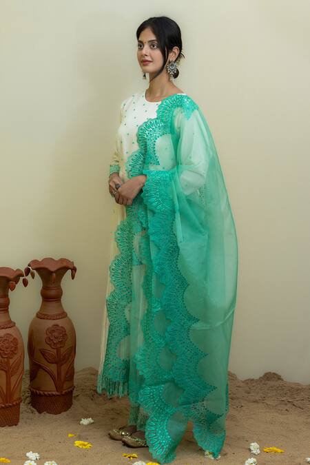 Buy_Mithi Supari_White Organza, Chanderi Embroidery Round Neck Thread Anarkali Pant Set _Online_at_Aza_Fashions