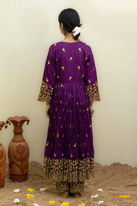 Mithi Supari Threadwork Embroidered Anarkali Set 