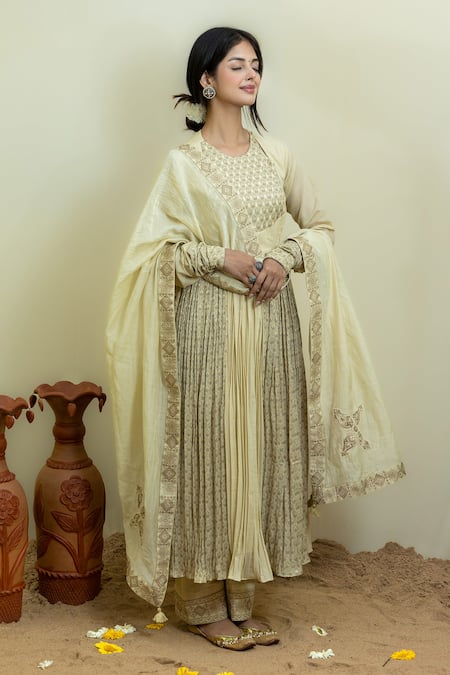 Buy_Mithi Supari_Ivory Chanderi, Cotton Tassels, Embroidery Mughal Floral Woven Anarkali Set _Online_at_Aza_Fashions