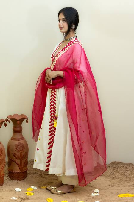 Mithi Supari_White Organza, Silk Mirrors, Applique Neckline Embroidered Angarkha Anarkali Set _Online_at_Aza_Fashions