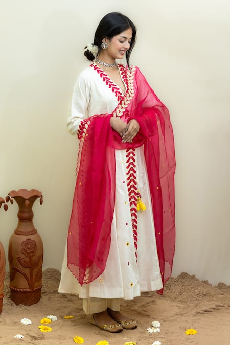 Shop_Mithi Supari_White Organza, Silk Mirrors, Applique Neckline Embroidered Angarkha Anarkali Set _Online_at_Aza_Fashions