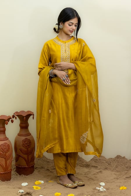 Buy_Mithi Supari_Yellow Silk, Chanderi, Organza Embroidery, Zari Round Neck Zardozi Kurta Set _Online_at_Aza_Fashions