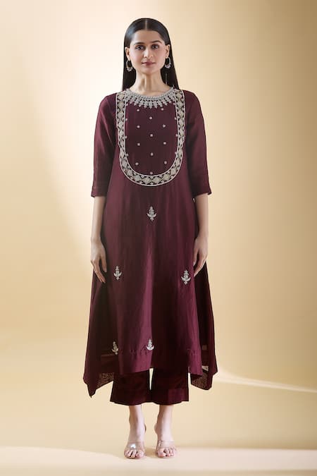 Samyukta Singhania Brown Silk Organza, Silk, Chanderi Embroidery Round Zari Yoke Kurta Pant Set Online at Aza Fashions Samyukta Singhania_Brown Silk Organza, Silk, Chanderi Embroidery Round Zari Yoke Kurta Pant Set _Online_at_Aza_Fashions
