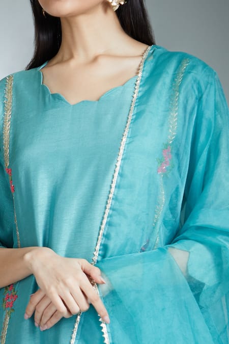 Samyukta Singhania Blue Cotton Embroidery Round Neck Zardozi Kurta Pant Set at Aza Fashions Samyukta Singhania_Blue Cotton Embroidery Round Neck Zardozi Kurta Pant Set _at_Aza_Fashions
