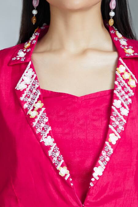 Samyukta Singhania Pink Silk Sequins, Beads V-neck Floral Embroidered Jacket With Pant at Aza Fashions Samyukta Singhania_Pink Silk Sequins, Beads V-neck Floral Embroidered Jacket With Pant _at_Aza_Fashions
