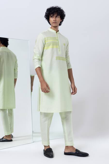Kaha Green Cotton, Silk Embroidery Houndstooth Applique Straight Kurta With Pant at Aza Fashions Kaha_Green Cotton, Silk Embroidery Houndstooth Applique Straight Kurta With Pant_at_Aza_Fashions