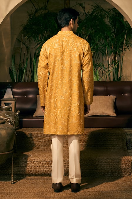 Tajiri Phulwari Floral Embroidered Kurta With Pant 